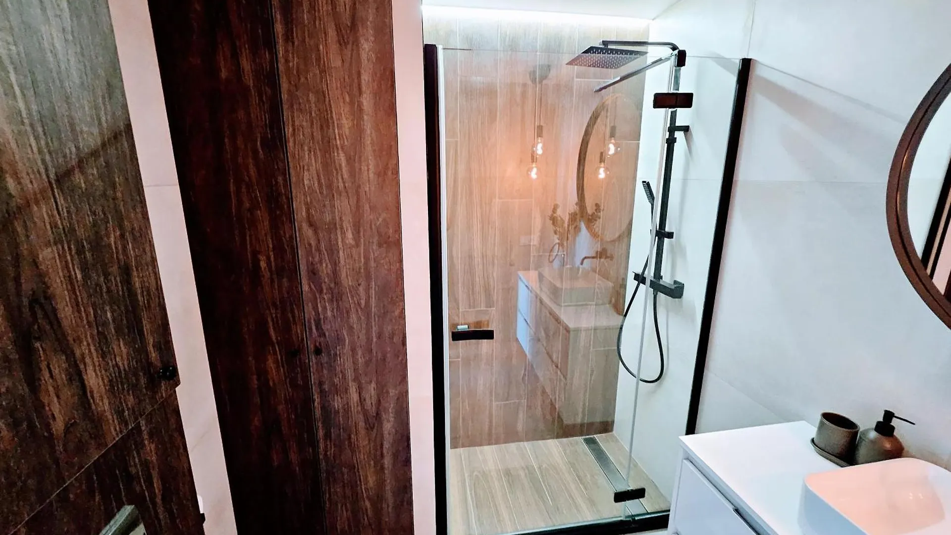 Ocean & Pool View Apartament 플라야델쿠라 0*,